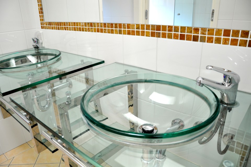 glass basins